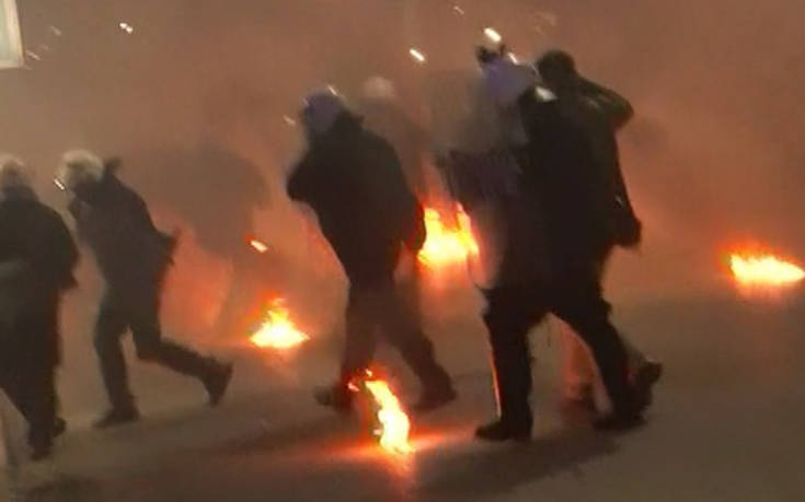 Επέτειος Γρηγορόπουλος 2019: Ένταση με μολότοφ και χημικά