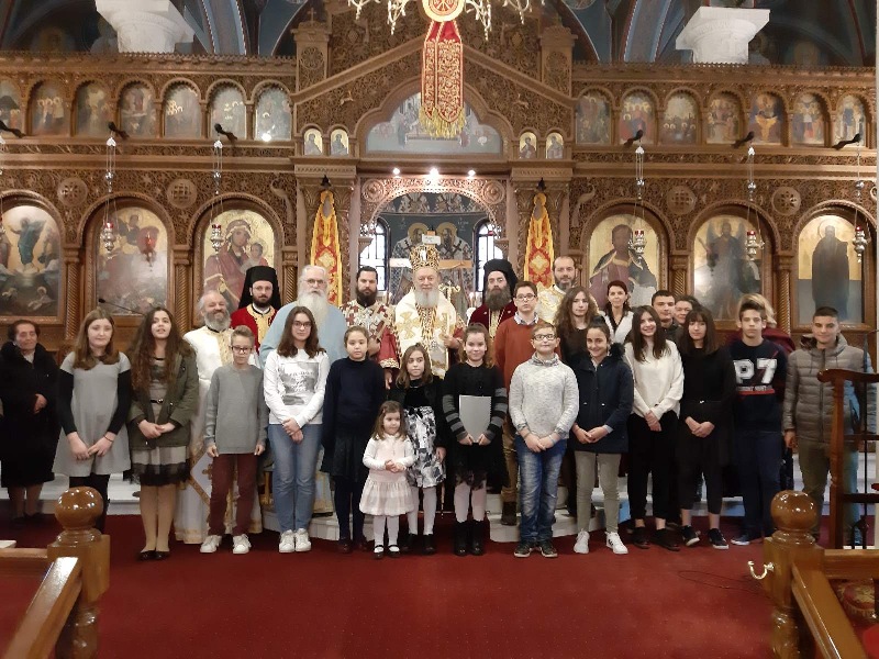 Παιδιά της Χαλκίδος τίμησαν την σύναξη της Θεοτόκου Παιδιά της Χαλκίδος τίμησαν την σύναξη της Θεοτόκου