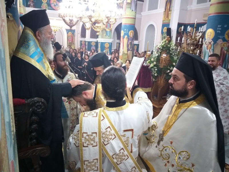 Ιερά Αγρυπνία προς τιμήν του Οσίου Πορφυρίου του Καυσοκαλυβίτου στην ενορία Αγ. Νικολάου Μπούρτζι-Χειροθεσία Αρχιμανδρίτου-[ΦΩΤΟ]