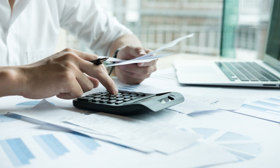 Από τον Ιούλιο του 2020, η μείωση κατά 0,9% των ασφαλιστικών εισφορών για τους μισθωτούς πλήρους απασχόλησης