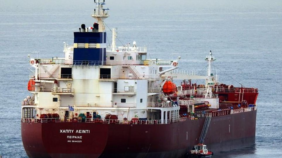 Ένοπλη επίθεση σε ελληνικό τάνκερ στο Καμερούν – Όμηροι πέντε ναυτικοί