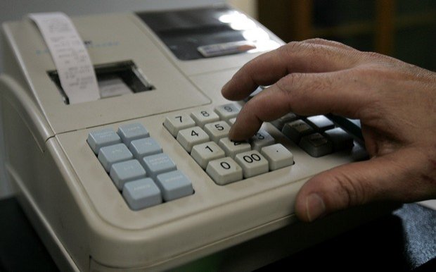 ΑΑΔΕ: Παρατείνεται έως τις 31 Δεκεμβρίου η προθεσμία απόσυρσης των ταμειακών μηχανών