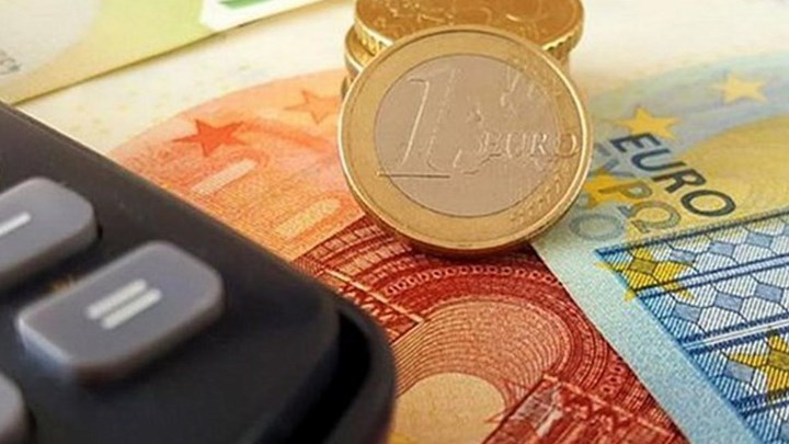 Χρέη στην εφορία: Τις επόμενες ημέρες η εγκύκλιος για τη νέα πάγια ρύθμιση