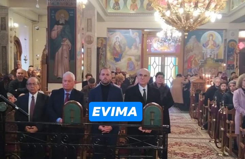 ΤΩΡΑ-Στον Πολιούχο Αγ.Αθανάσιο Κύμης ο εορτάζων δήμαρχος Κύμης Αλιβερίου