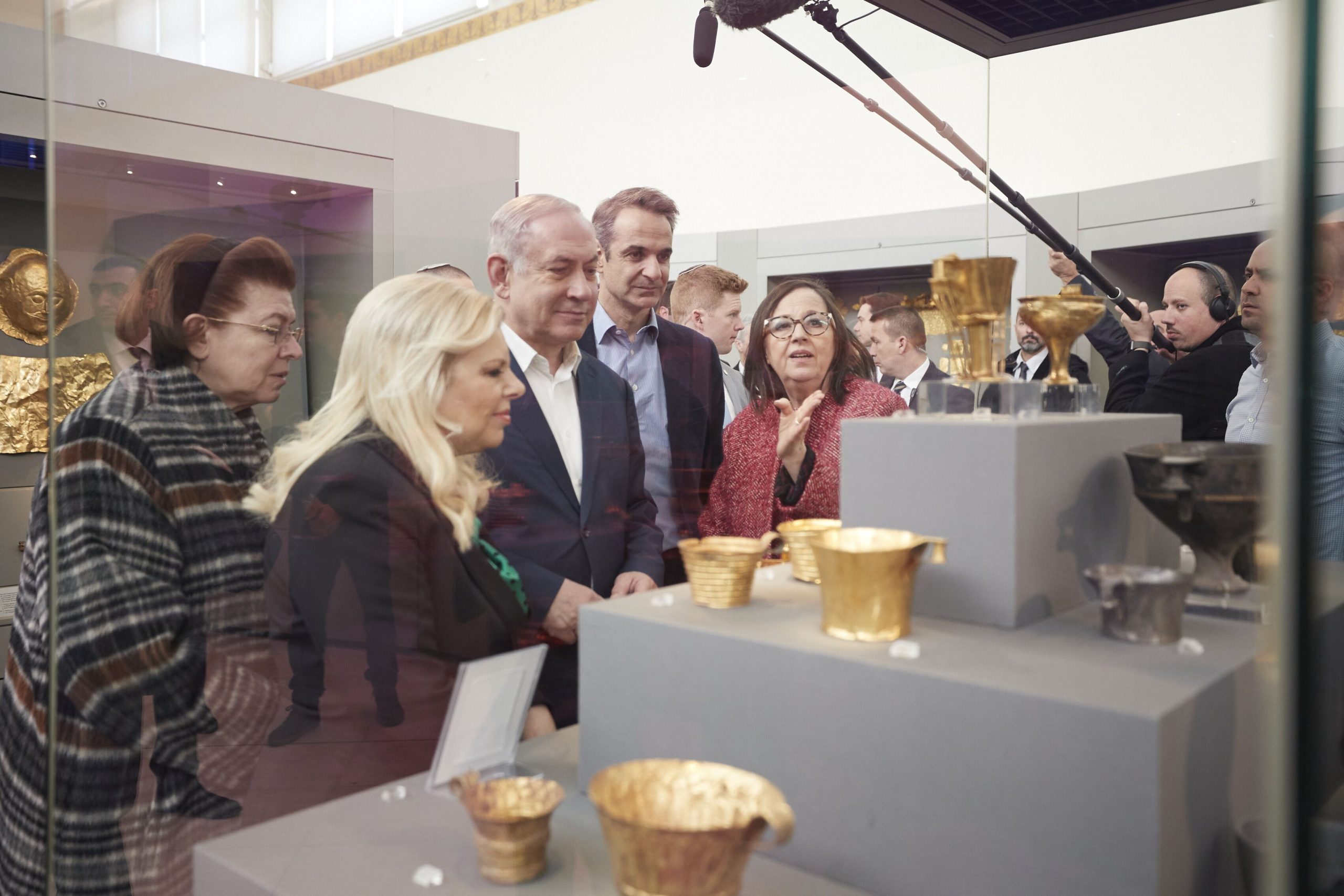 Επίσκεψη του Πρωθυπουργού Κυριάκου Μητσοτάκη και του Πρωθυπουργού του Ισραήλ Benjamin Netanyahu στο Εθνικό Αρχαιολογικό Μουσείο