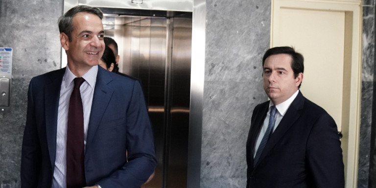 Ο Μητσοτάκης συστήνει υπουργείο Μετανάστευσης και Ασύλου, υπουργός ο Νότης Μηταράκης