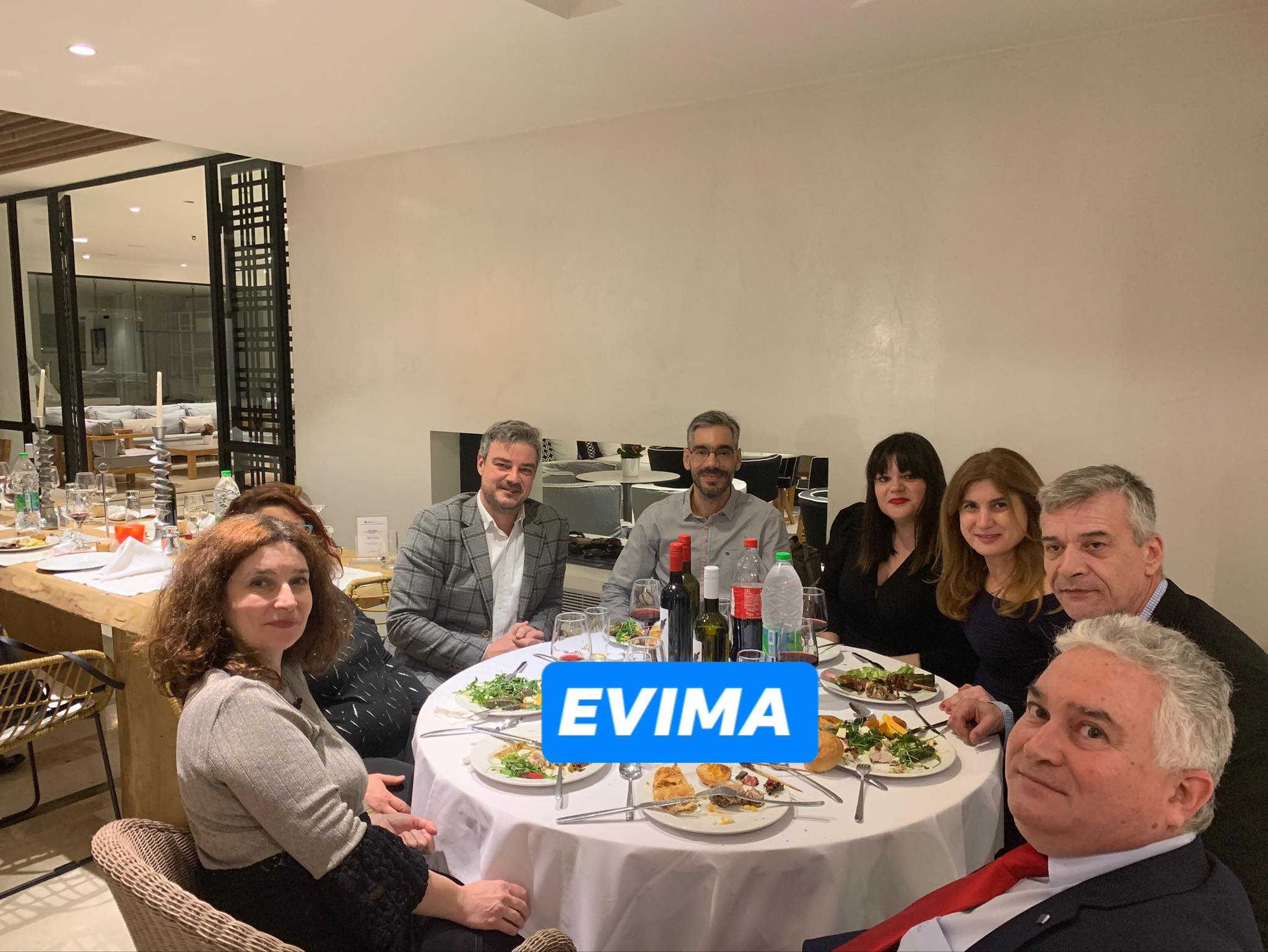 Δίπλα στους εργαζόμενους του Επιμελητηρίου Εύβοιας ο αντιπρόεδρος, Νίκος Μώρος