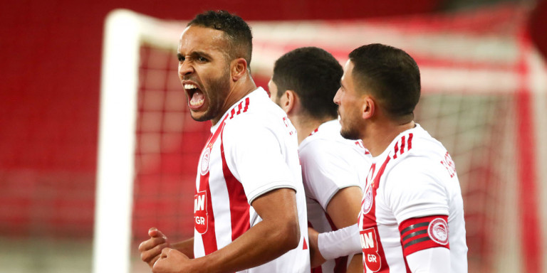 Super League: Πήρε το ντέρμπι και πάτησε κορυφή ο Ολυμπιακός, 1-0 τον Παναθηναϊκό