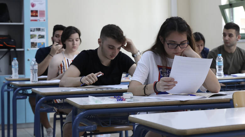 Πανελλαδικές: Ξεκινά η υποβολή του μηχανογραφικού
