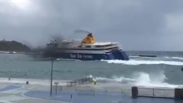Η εντυπωσιακή μανούβρα με 8 μποφόρ του Blue Star Naxos στην Τήνο