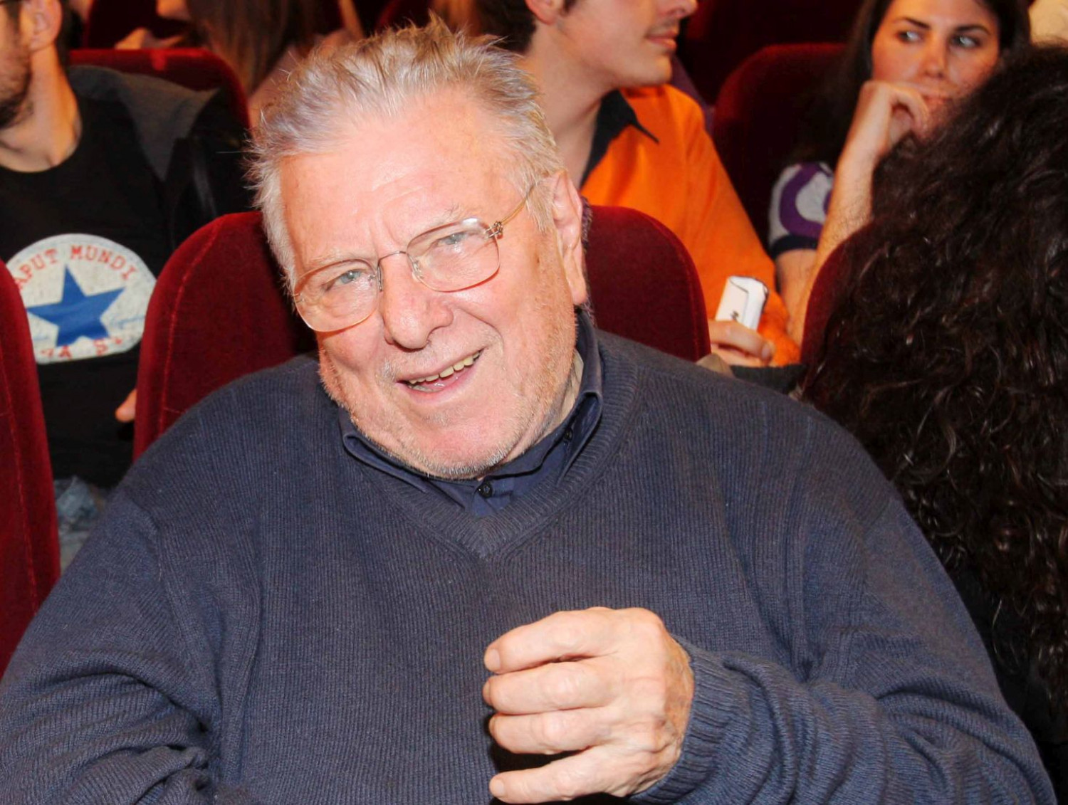 Ώρες αγωνίας για τον Κώστα Βουτσά – Σε ΜΕΘ στο νοσοκομείο