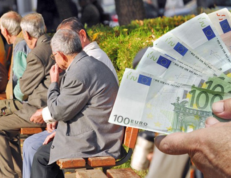 Συντάξεις: Καλοκαιρινός μποναμάς με αυξήσεις και αναδρομικά