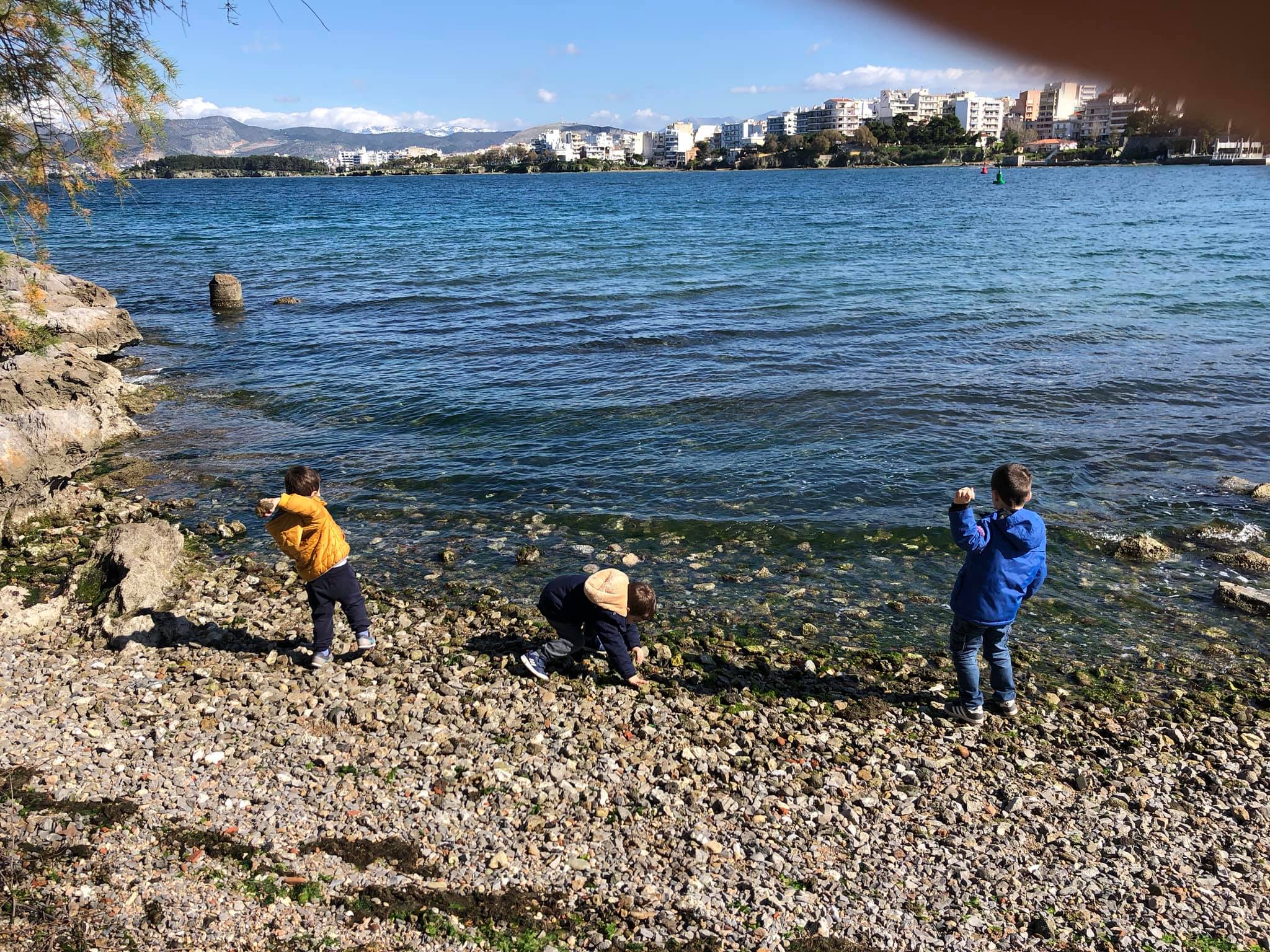 Οικογενειακά πέρασε την Κυριακή ο περιφερειάρχης Στερεάς Ελλάδας-Δείτε το σχόλιο για τους γιους του