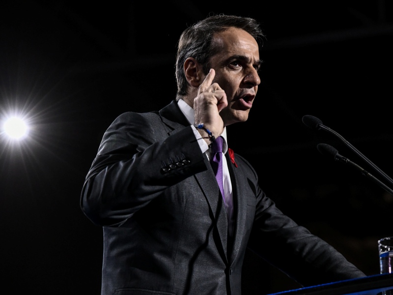 Ο Μητσοτάκης απαντά στον Τσίπρα! Δείτε LIVE