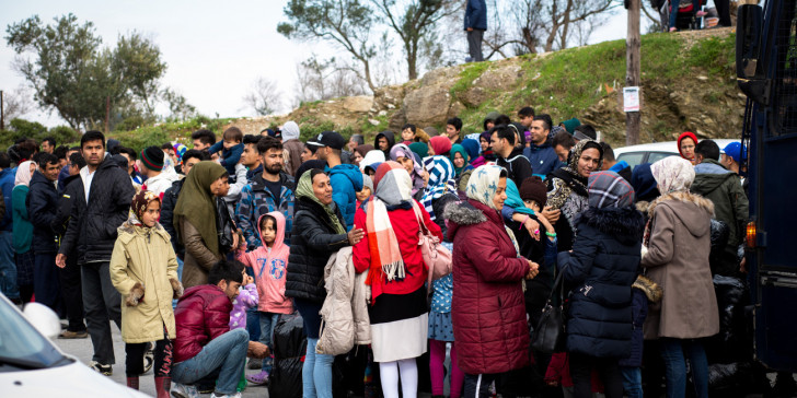 Έβρος: Νέα ένταση στα σύνορα μεταξύ προσφύγων – αστυνομίας