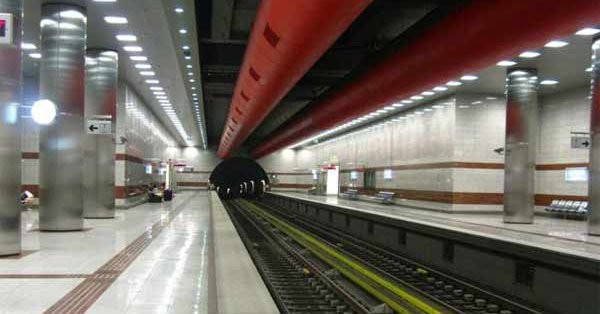 ΕΚΤΑΚΤΟ: Νεκρός στον σταθμό μετρό «Αγ. Ιωάννης» – Έπεσε στις ράγες