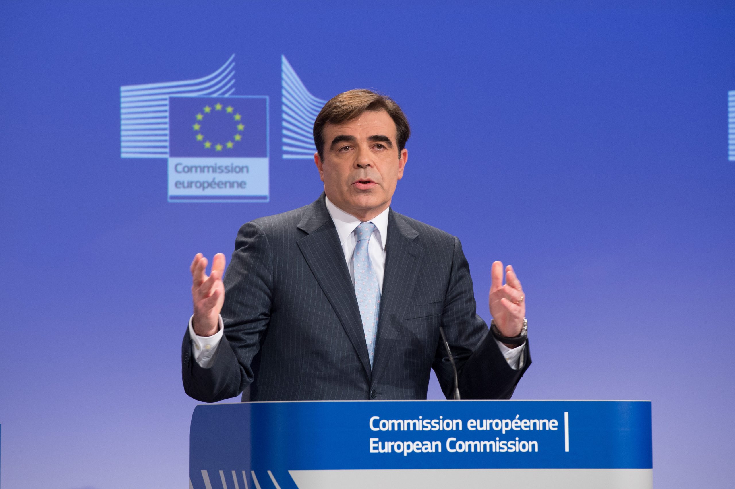Προσφυγικό: Έκτακτη συνεδρίαση των Ευρωπαίων ΥΠΕΣ ζητά ο Μαργαρίτης Σχοινάς Προσφυγικό: Έκτακτη συνεδρίαση των Ευρωπαίων ΥΠΕΣ ζητά ο Μαργαρίτης Σχοινάς