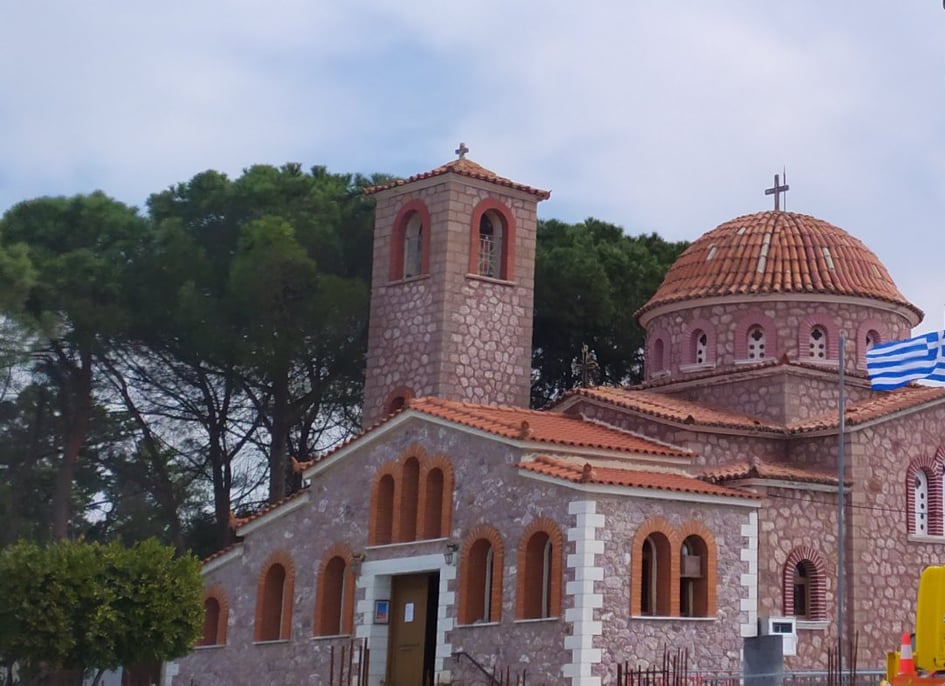 Χαρμόσυνα χτύπησαν οι καμπάνες και στην Ενορία Περιβολίων ανήμερα την 25η Μαρτίου