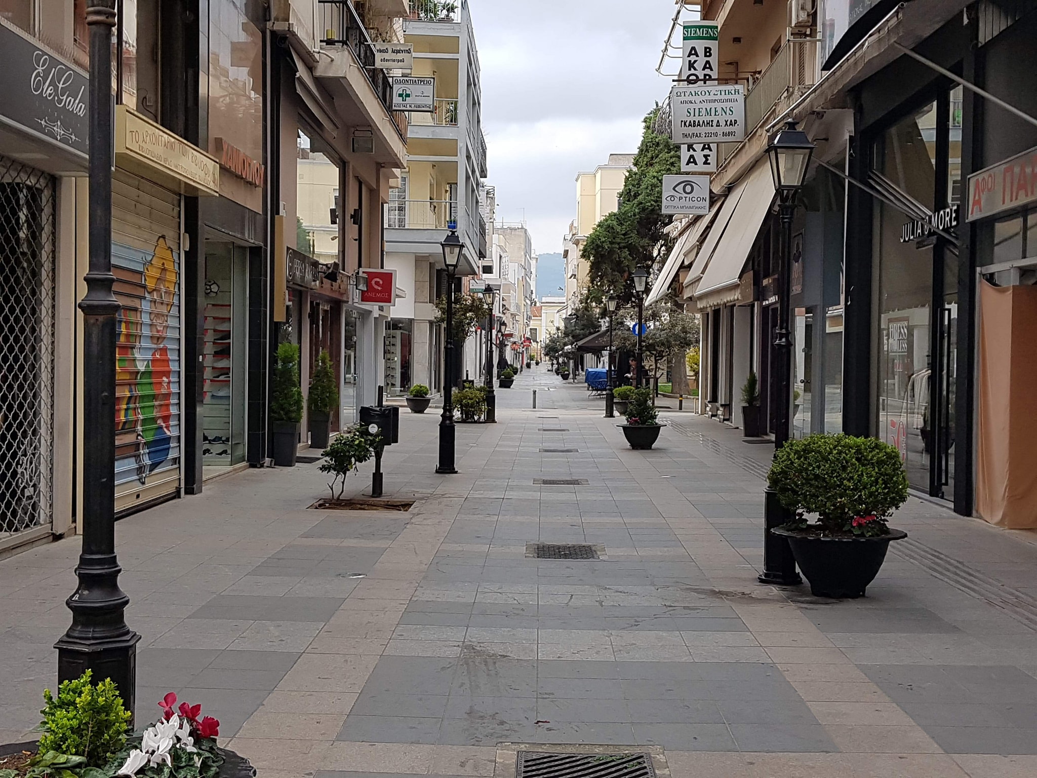 Κορονοϊός Εύβοια Αποκλειστικό: Πρόστιμο και αυτόφωρο σε έμπορο που άνοιξε το κατάστημα του στη Χαλκίδα