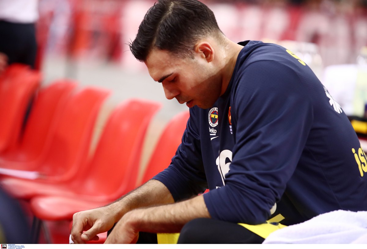 Σλούκας και άλλα τρία μέλη της Φενέρμπαχτσε θετικά στον κορονοϊό!