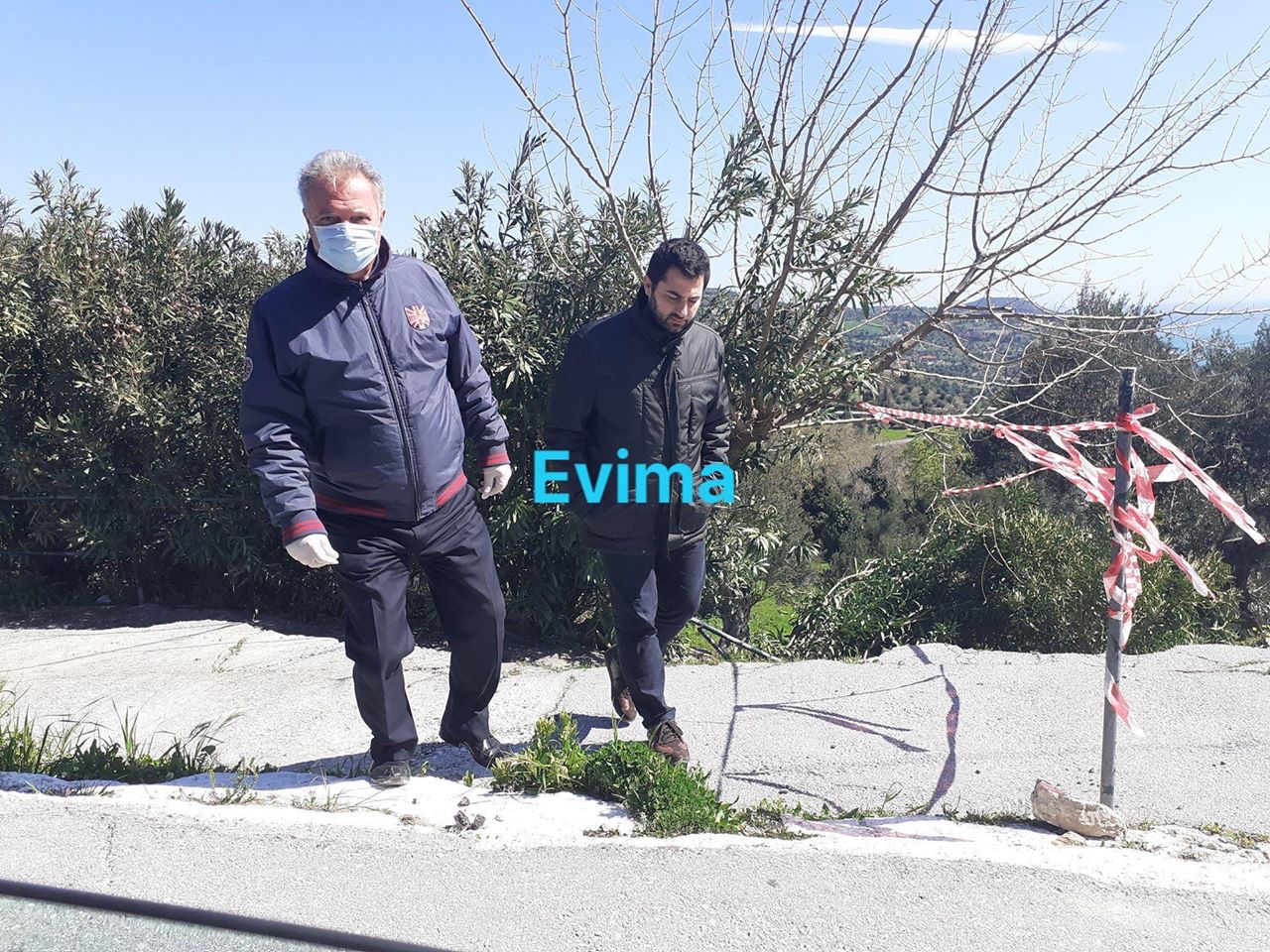 Τώρα στην Κύμη ο Φάνης Σπανός- Αυτοψία στις ζημιές που υπέστη το Κοιμητήριο της Παναγίας της Λιαουτσάνισσας -Αποκλειστικές ΦΩΤΟ