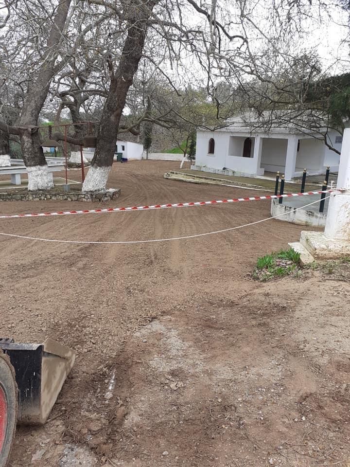 Εργασίες καθαρισμού και διαμόρφωση χώρου στο εξωκλήσι του Αγίου Κοσμά Μουρτιάς Ευβοίας