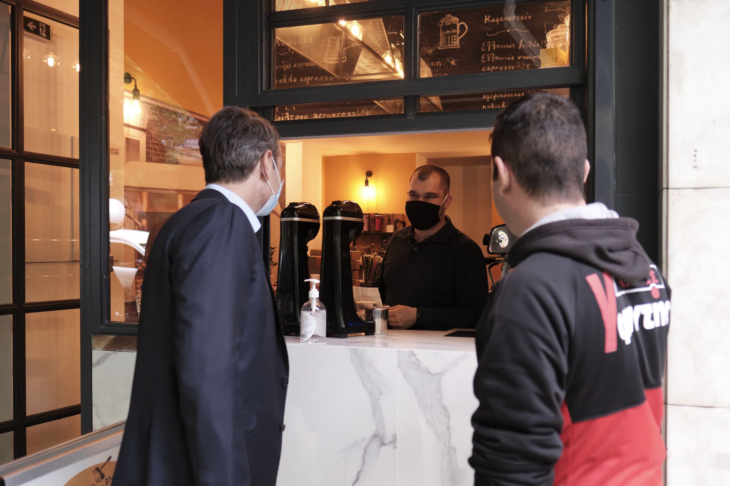 Μητσοτάκης για την επίσκεψη στο Παγκράτι: Οι πολίτες έχουν δείξει υπευθυνότητα απέναντι στην πανδημία