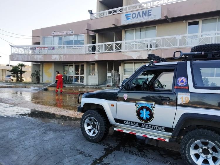 Η ομάδα διάσωσης Εύβοιας SAR 312  καθάρισε τις εγκαταστάσεις του ΟΛΝΕ [photos]