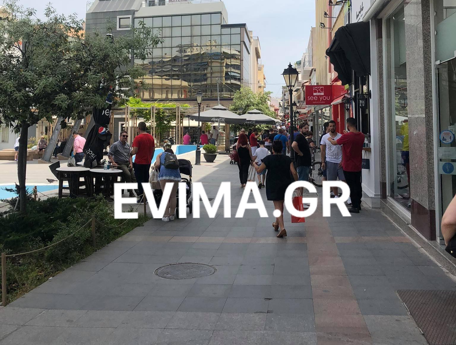 Αργία Αγίου Πνεύματος: Τι ισχύει για τράπεζες, εμπορικά καταστήματα και αμοιβές εργαζομένων