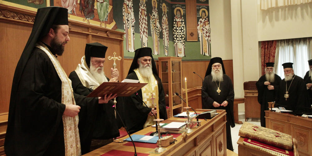 Ιερά Σύνοδος: Με ελεγχόμενη αναμονή των πιστών θα ανοίξουν οι Εκκλησίες