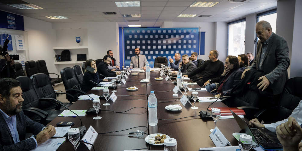 Η Super league προτείνει στην κυβέρνηση να ξεκινήσουν τα πλέι οφ 6-7 Ιουνίου