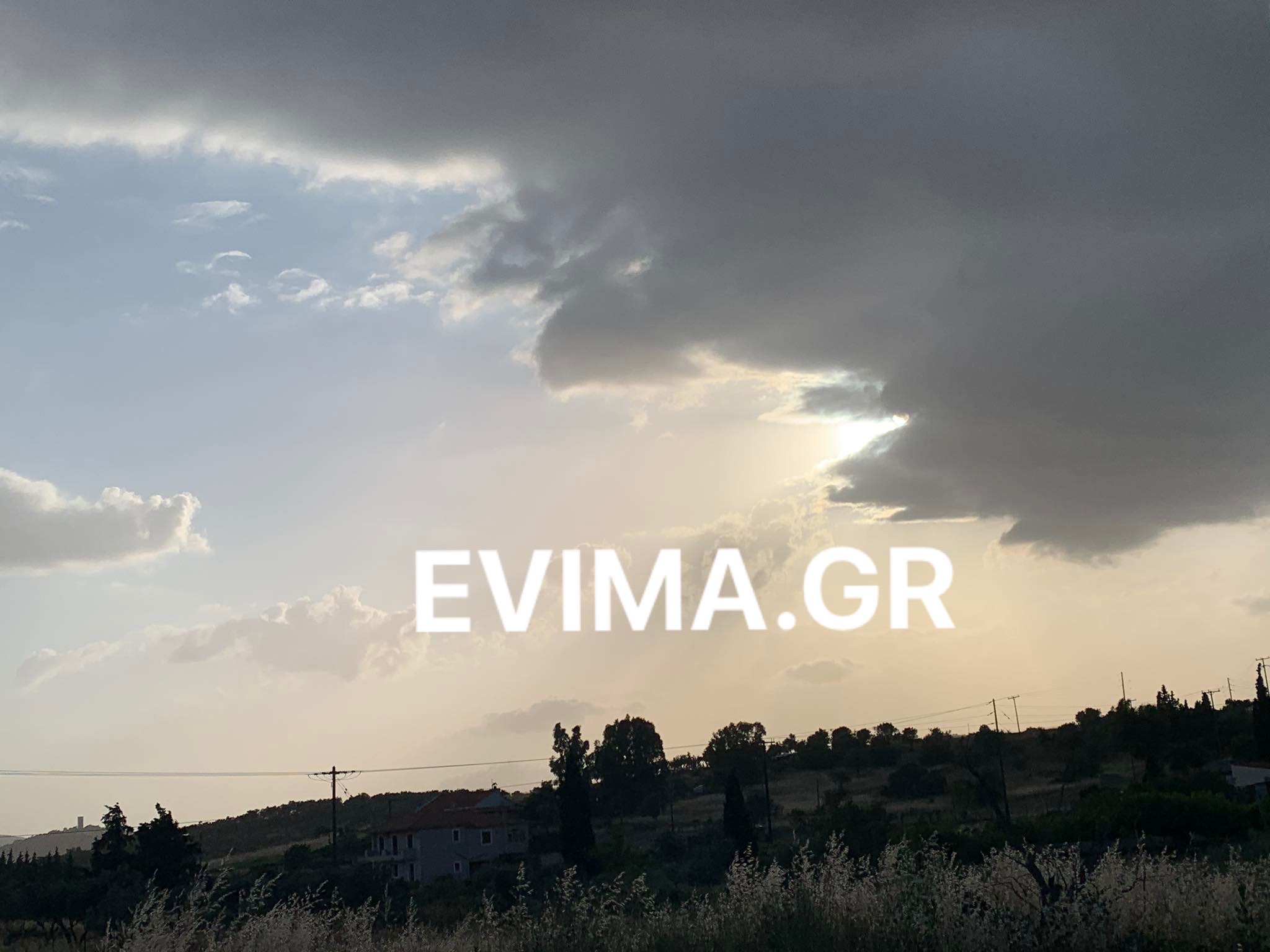 Αφρικανική σκόνη πάνω από την Εύβοια [photos]
