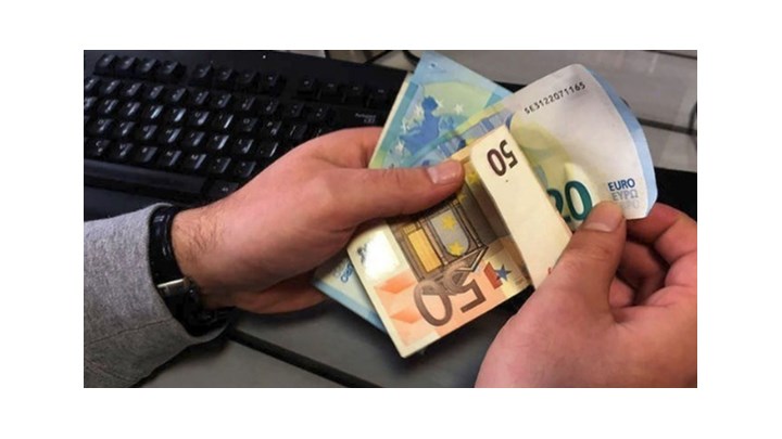 Συμψηφισμός του 25% του ΦΠΑ με μελλοντικές οφειλές – Τι διευκρινίζει η ΑΑΔΕ