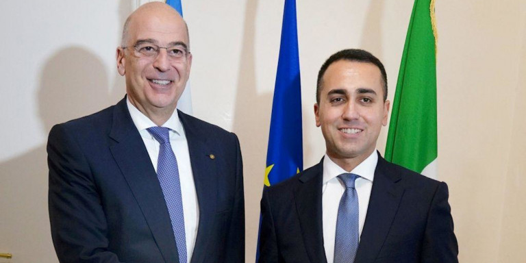 Υπογράφεται η συμφωνία για ΑΟΖ μεταξύ Ελλάδας και Ιταλίας: Συμφώνησαν Δένδιας – Ντι Μάιο