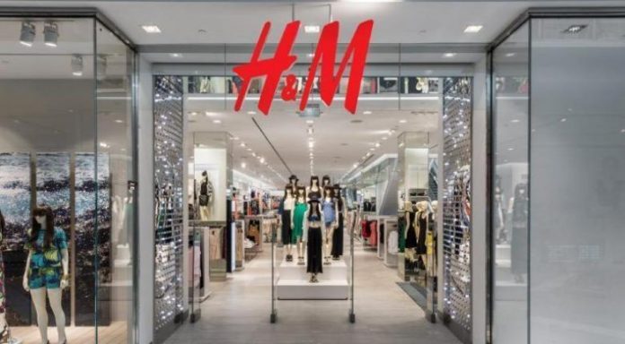 H&M: Έρχονται «λουκέτα» σε καταστήματα – Τι νέο ετοιμάζει στην Ελλάδα