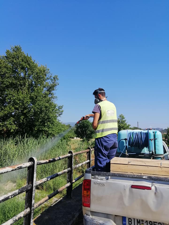 Ψεκασμός για τα κουνούπια στην Κοινότητα Πυργίου [photos]