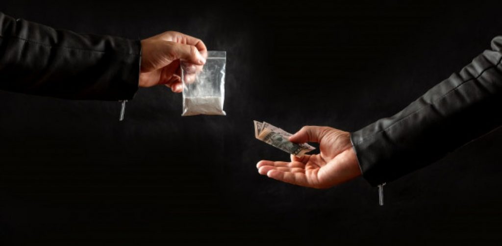 Συνελήφθη ημεδαπός για ναρκωτικά, στα Λουτρά Αιδηψού Ευβοίας