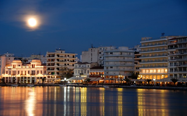 Πανσέληνος της «Φράουλας» και έκλειψη απόψε -Πότε ξεκινά