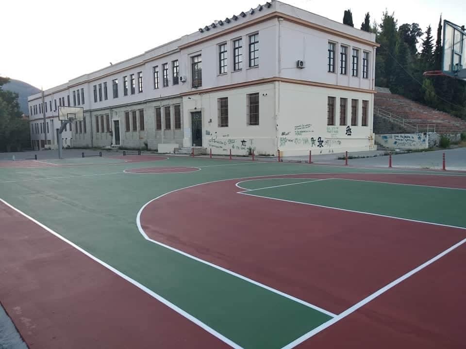 Θεοδώρου: Επισκευάστηκε εκ νέου το ανοιχτό γήπεδο μπάσκετ στο Γυμνάσιο-Λύκειο Κύμης [εικόνες]