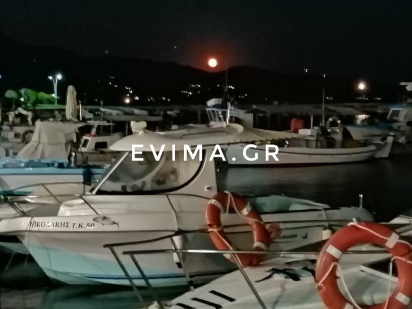Το φεγγάρι του «Κόκκινου Ελαφιού» από την Κάρυστο (photos)