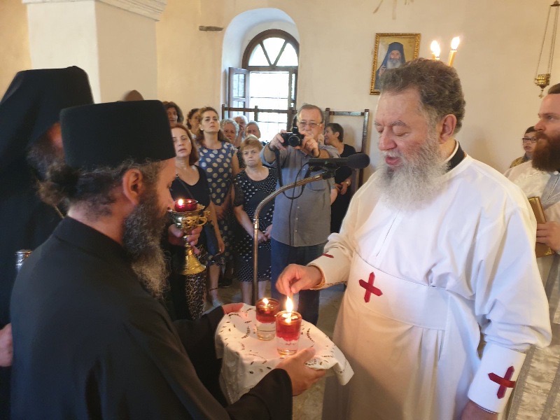 Λαμπερά εγκαίνια του Ιερού Ναού Παναγίας Χιλιαδούς Διρφύων