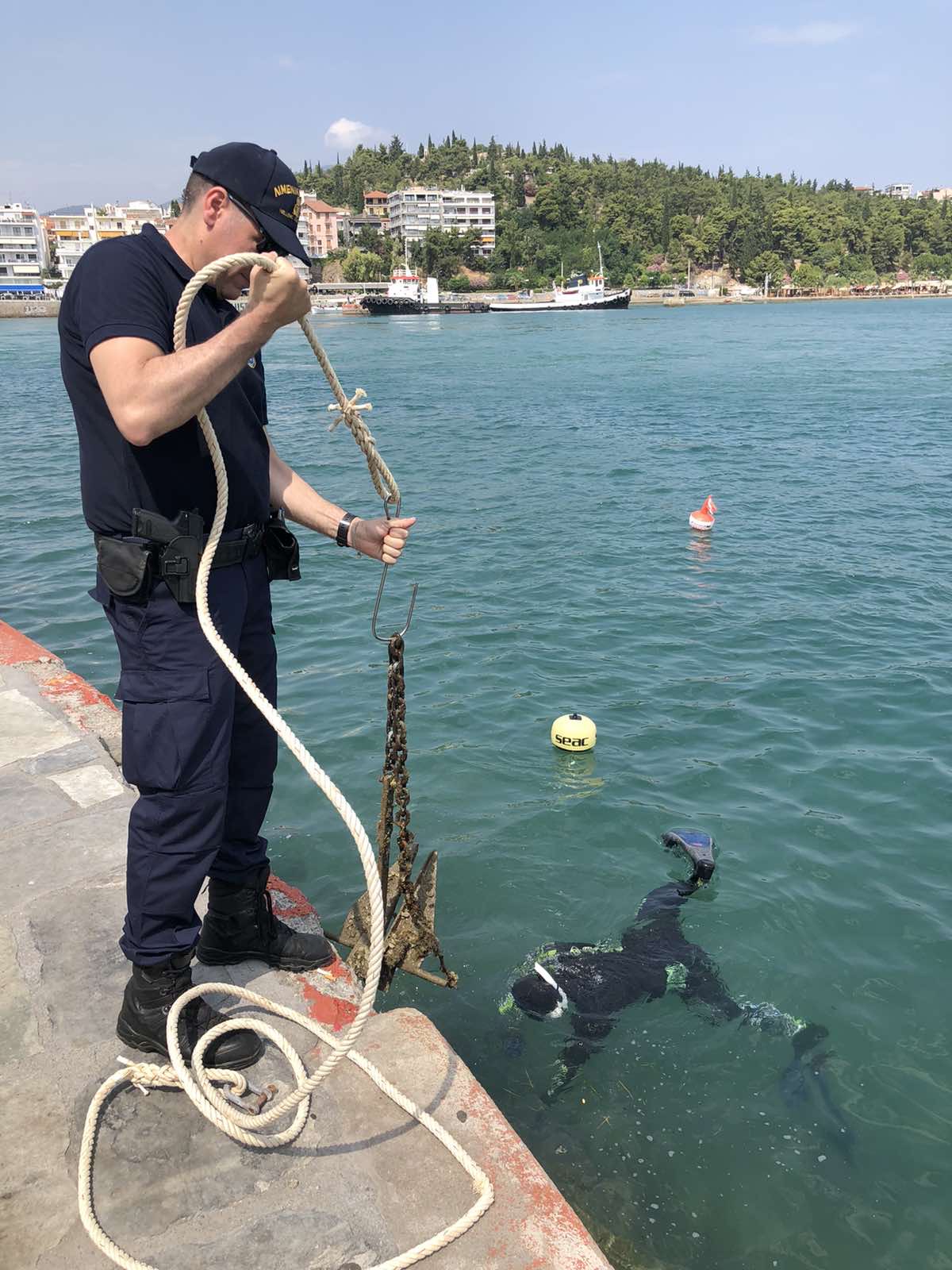 Κ.Λ.Χαλκίδας: Καθάρισαν το Β. Λιμένα στο Στρογγυλό στη Χαλκίδα [photo]