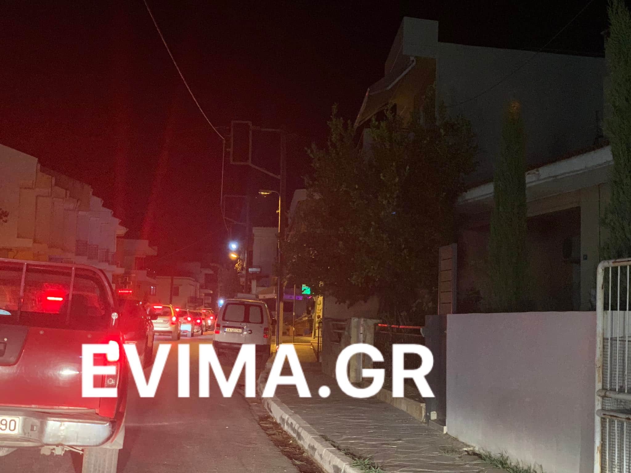 Σημειωτόν τα αυτοκίνητα στην Αμάρυνθο Ευβοίας [εικόνες]