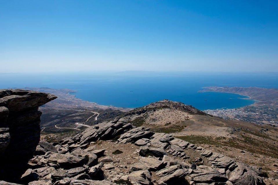 Αυτά είναι τα Δρακόσπιτα στη Νότια Εύβοια [εικόνες]