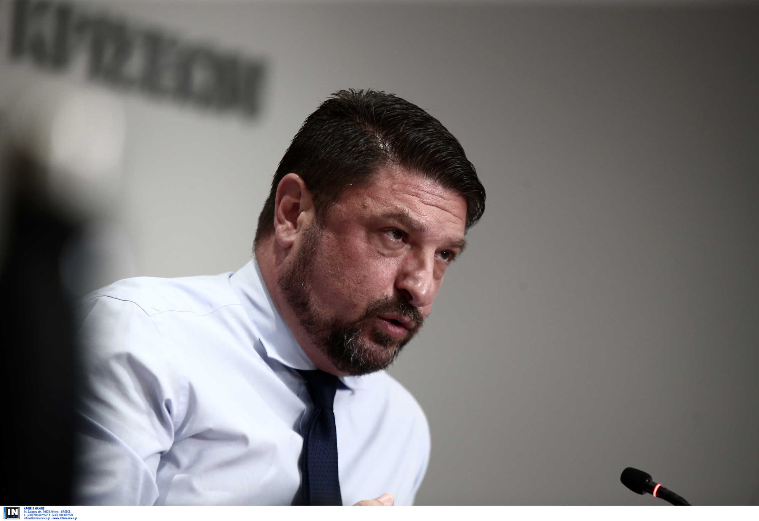 Χαρδαλιάς: Υποχρεωτική η χρήση μάσκας από αύριο σε μαγαζιά, φούρνους, κρεοπωλεία και δημόσιες υπηρεσίες