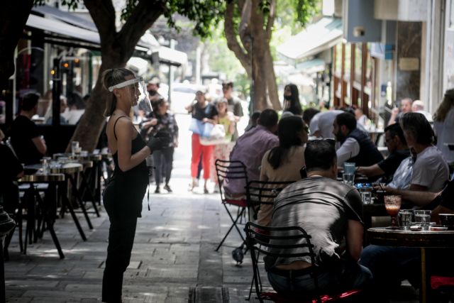 Κοροναϊός : Κρίσιμο το επόμενο 10ήμερο – Επιμένουν στη χρήση μάσκας οι ειδικοί, πού είναι υποχρεωτική