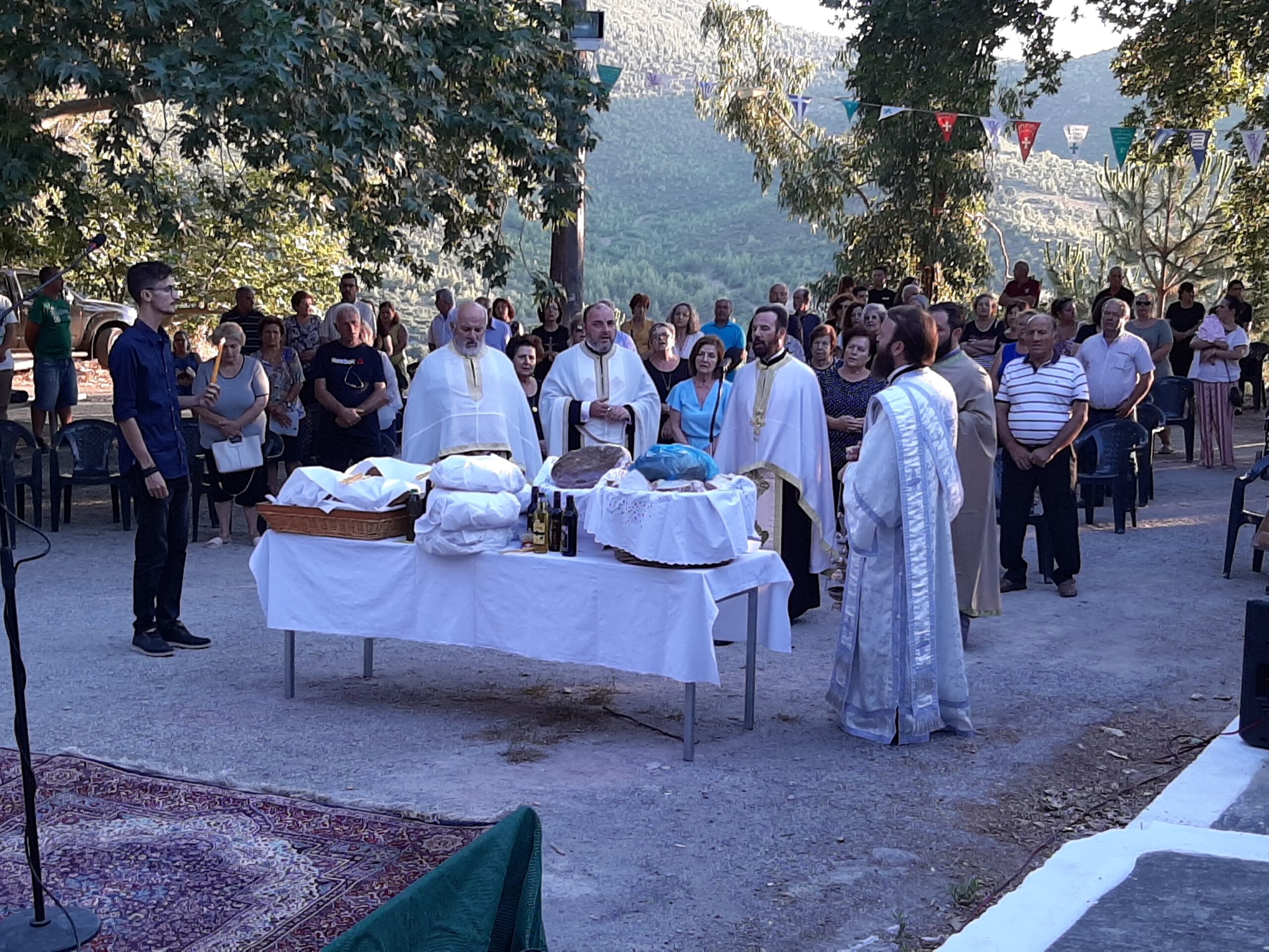 Η Θεομητορική Εορτή της Κοιμήσεως της Αγίας Άννης στον Γέροντα Ερέτριας [εικόνες]