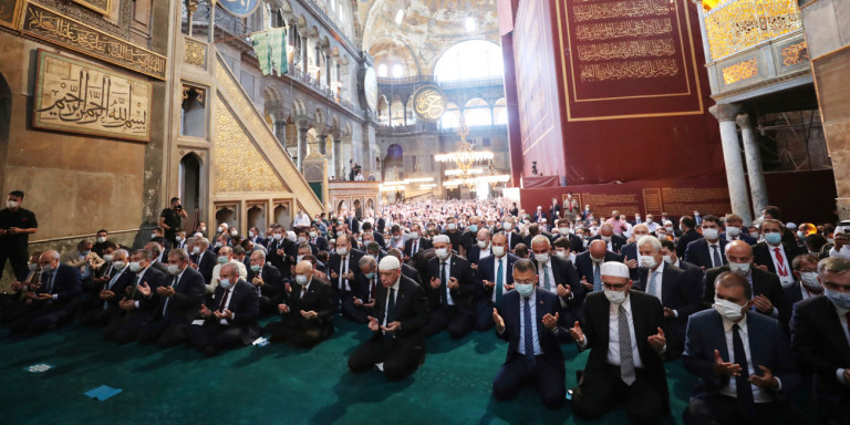Αγία Σοφία: Η προκλητική φιέστα Ερντογάν-Κύμα αντιδράσεων για τη βεβήλωση του παγκόσμιου συμβόλου της Χριστιανοσύνης