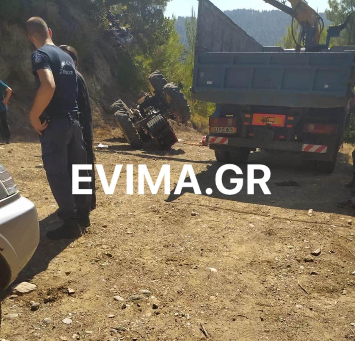 Εύβοια-Καλαμούδι Ροβιών: Νεκρός 65χρονος-Ανετράπη το τρακτέρ που οδηγούσε  [εικόνες]