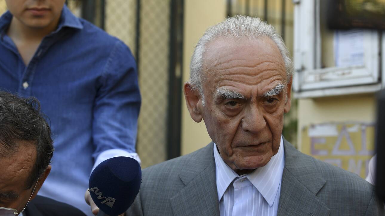 Στο Σισμανόγλειο ο Άκης Τσοχατζόπουλος: Νοσηλεύεται σε κρίσιμη κατάσταση